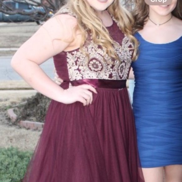 Maroon and Gold Formal Dress with loads of detail - Picture 2 of 16